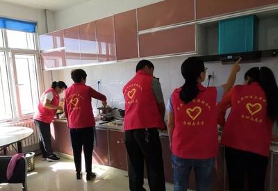 迎國慶、慶中秋、情暖夕陽——蘭西縣陽光巾幗志愿服務隊社區活動紀實